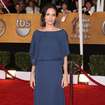 Синее (голубое) платье Анжелины Джоли