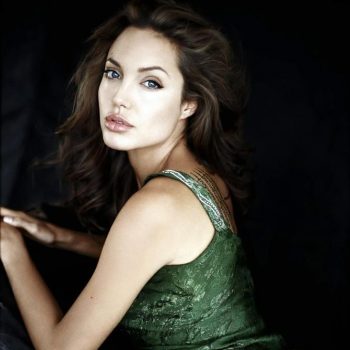 Зеленое платье Анжелины Джоли