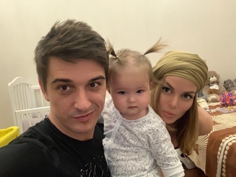 Станислав бондаренко фото с женой и детьми 2022 года