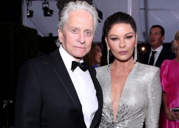 Какие подарки дарят звезды на новый год и что дарят им